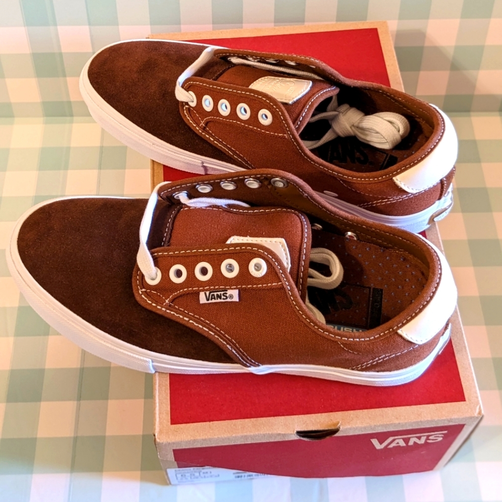 NIB brown suede VANS 6.5M/8W